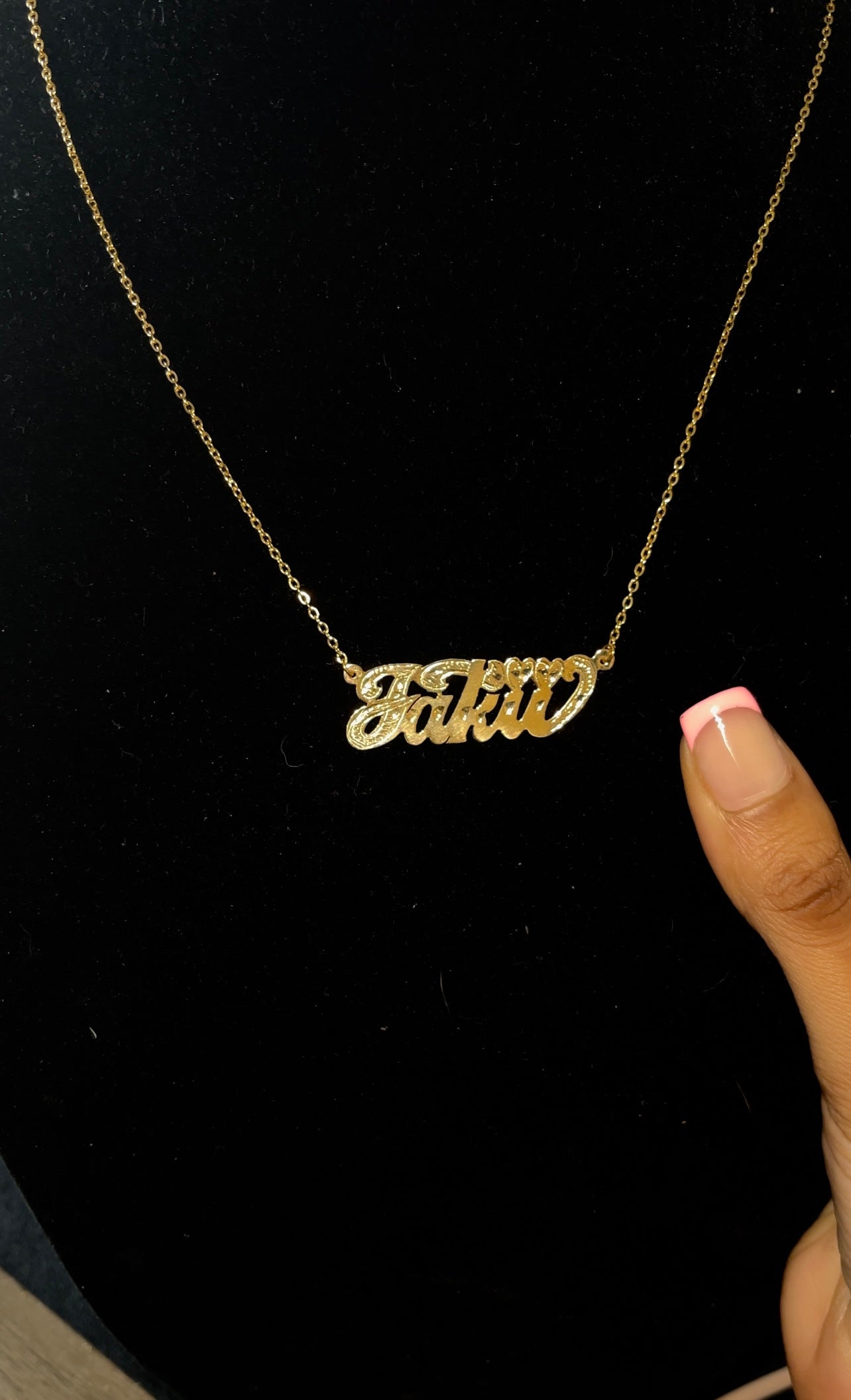10k Personalized Single Nameplate Necklace