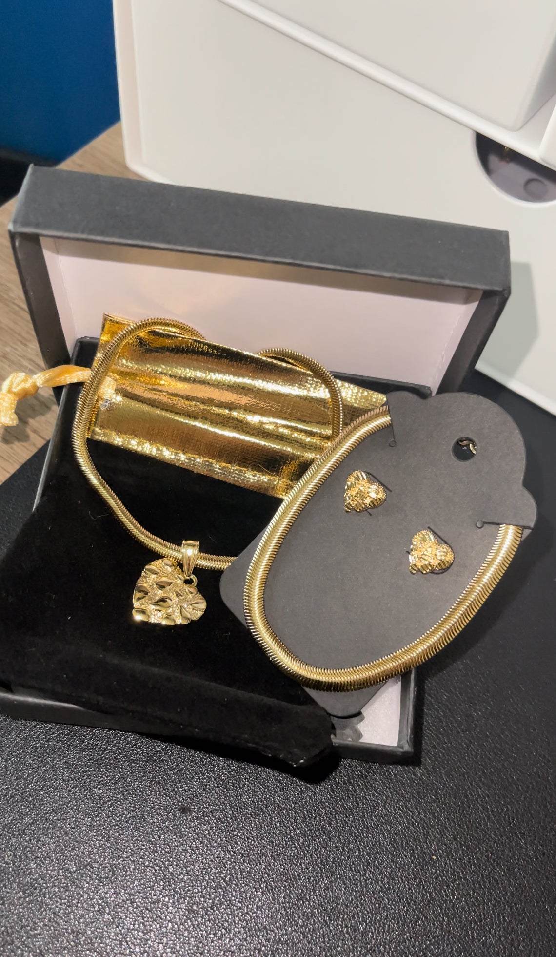 Heart of Gold Maui Set - Lovelace Cut